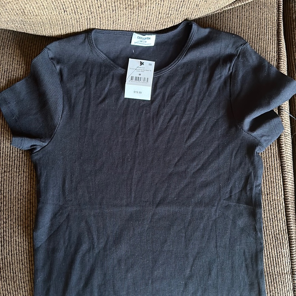 Black brand new crew shirt